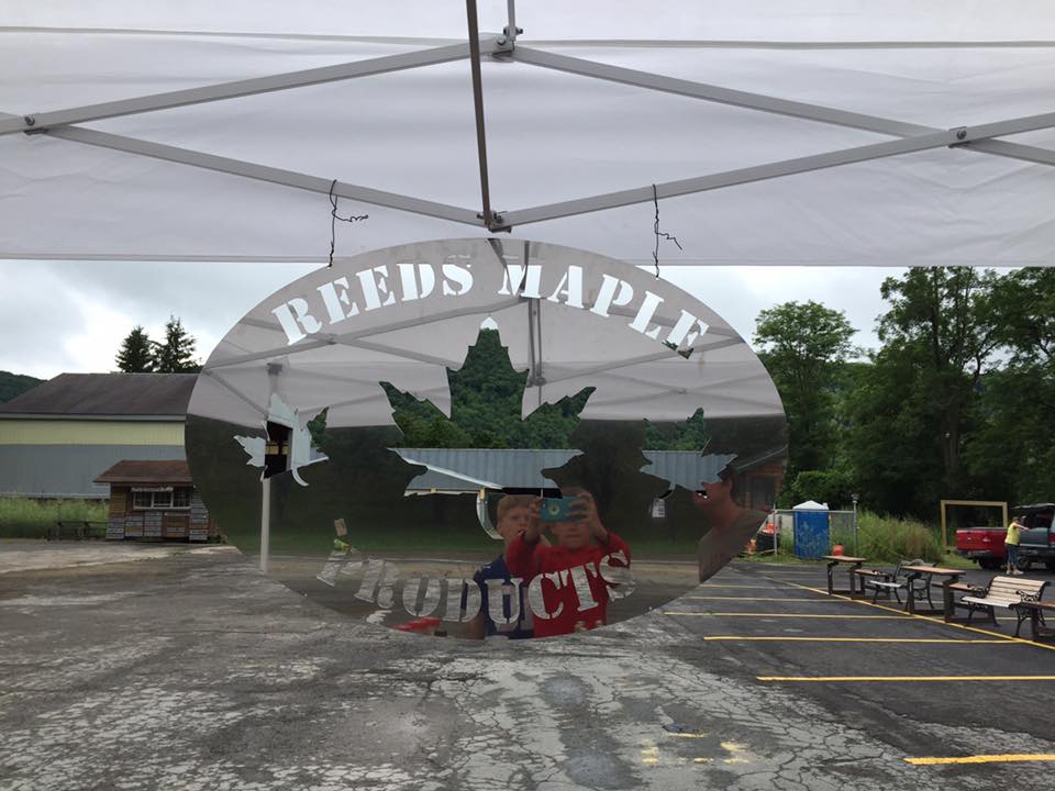 fancy sign for Reeds Maple Products
